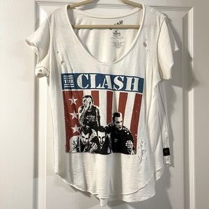 Graphic tee